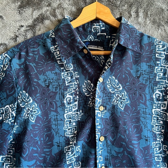 Extreme Gear Island Tropics Short Sleeve Hawaiian Blue & White Shirt Medium - Picture 1 of 9